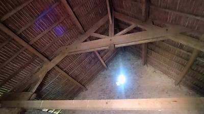 Grange - 160 m² - 2 pièces