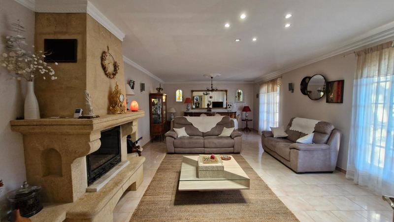 Maison - 138 m² - 5 pièces