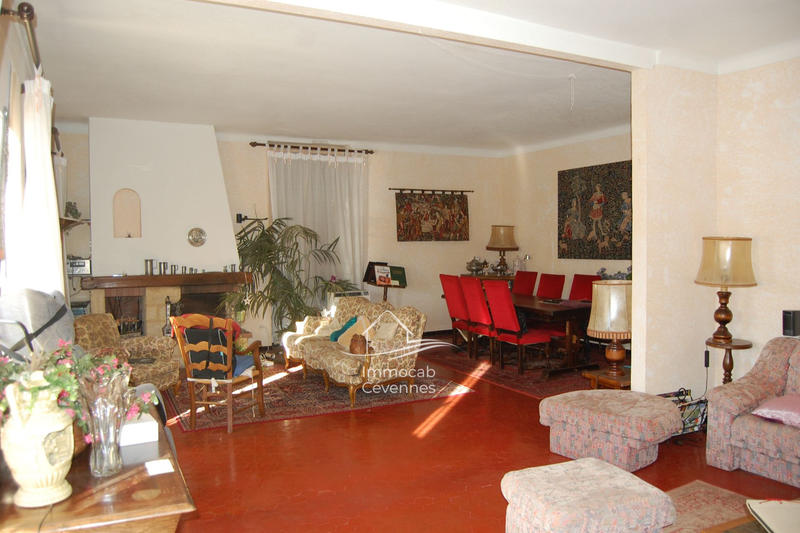 Appartement - 222 m² - 6 pièces