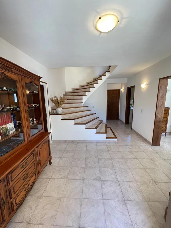 Villa - 200 m² - 7 pièces