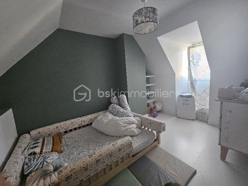 Maison - 148 m² - 8 pièces