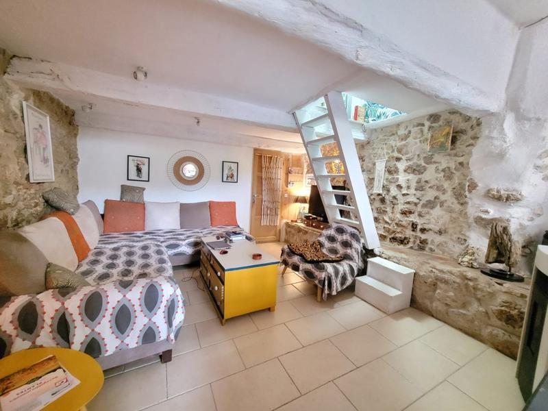 Maison - 222 m² - 8 pièces