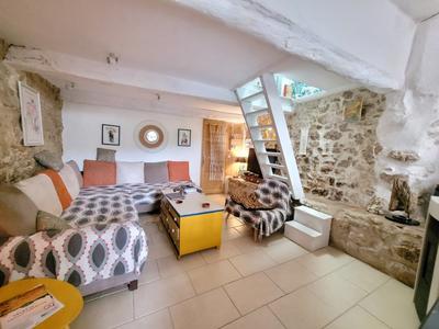 Maison - 222 m² - 8 pièces