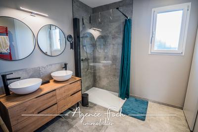 Maison - 122 m² - 6 pièces