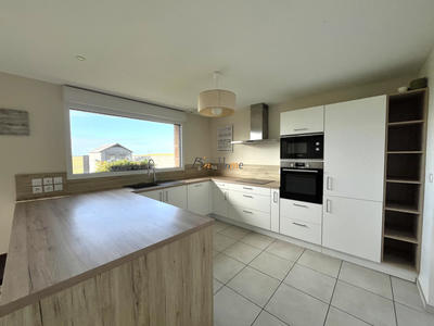 Maison - 90 m² - 5 pièces