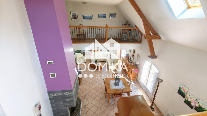 Maison - 242 m² - 6 pièces