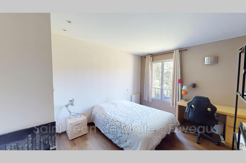 Villa - 160 m² - 6 pièces