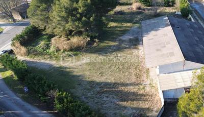 Maison de campagne - 400 m² - 1 pièce