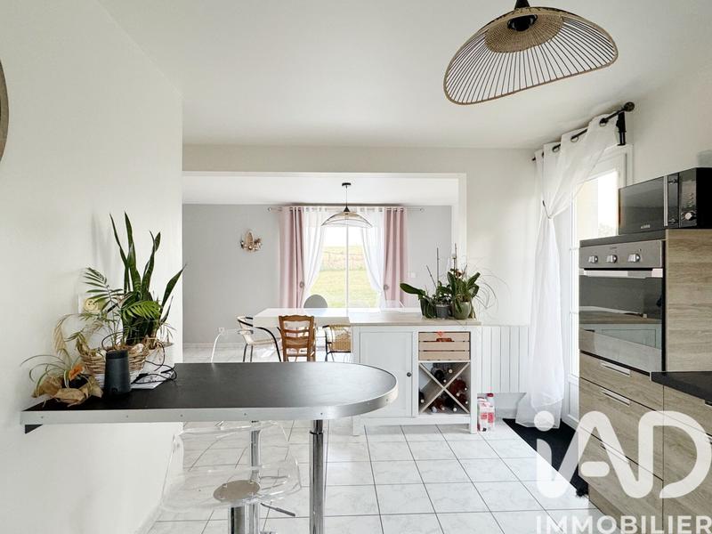 Maison - 93 m² - 4 pièces