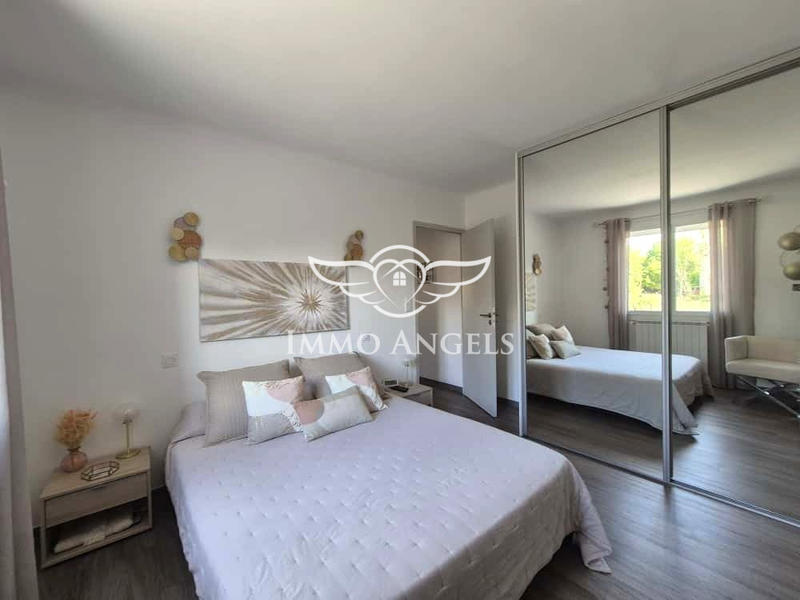 Maison - 90 m² - 3 pièces