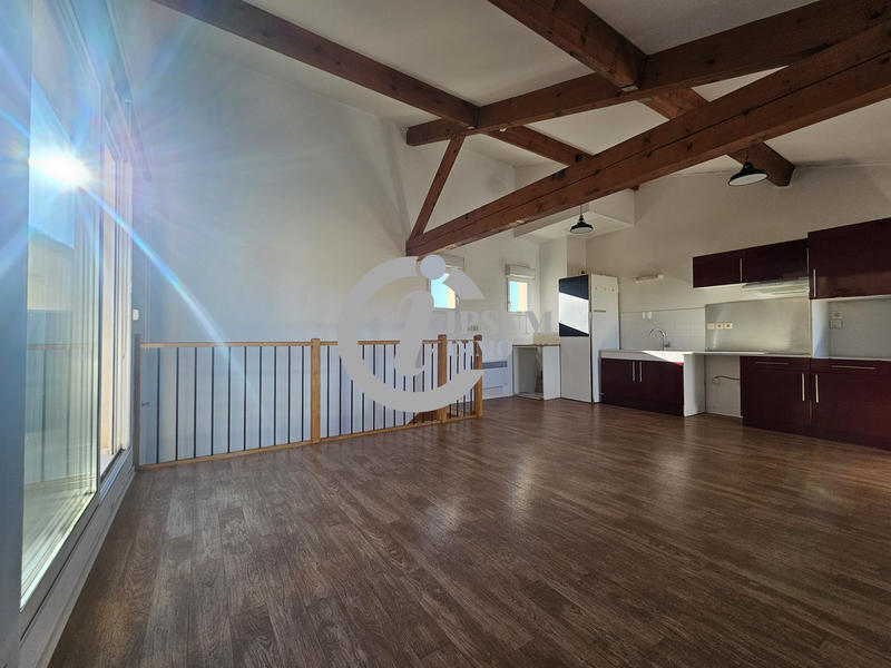 Duplex - 77 m² - 5 pièces