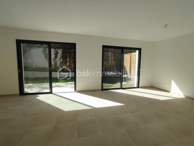 Maison - 72 m² - 3 pièces