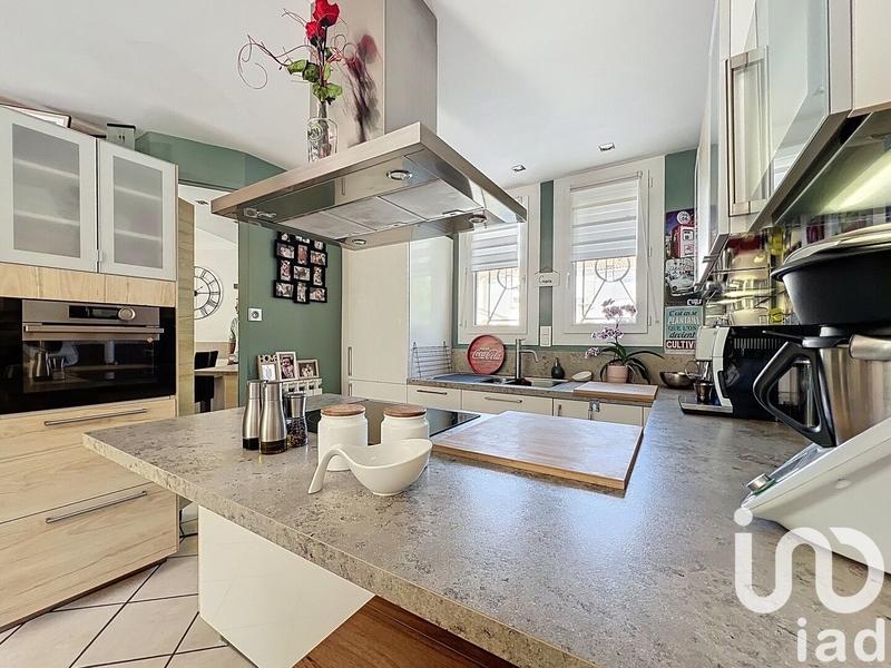 Maison - 80 m² - 5 pièces