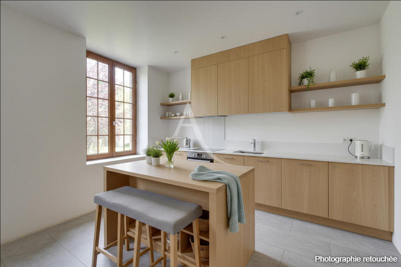 Maison - 218 m² - 6 pièces