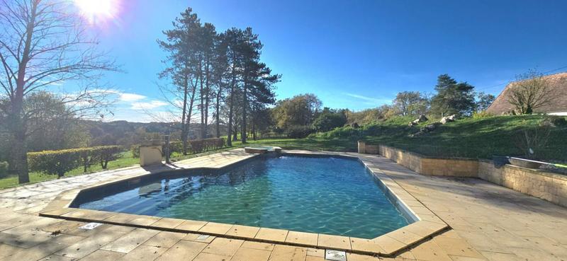 Demeure - 245 m² - 10 pièces