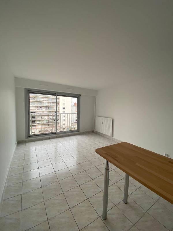 Studio - 27 m² - 1 pièce