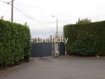 Maison - 260 m² - 12 pièces