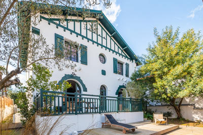 Maison - 190 m² - 6 pièces