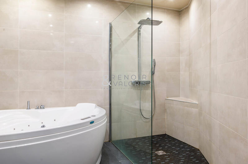 Appartement - 107 m² - 4 pièces