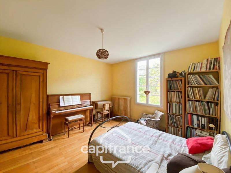 Maison bourgeoise - 212 m² - 8 pièces