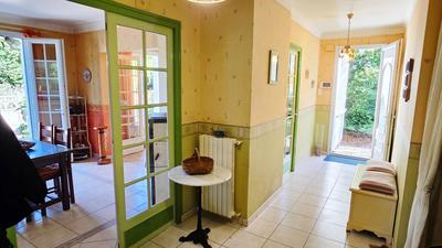 Maison - 168 m² - 9 pièces