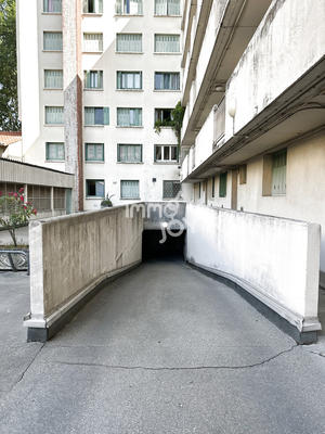 Parking / Garage - 16 m²