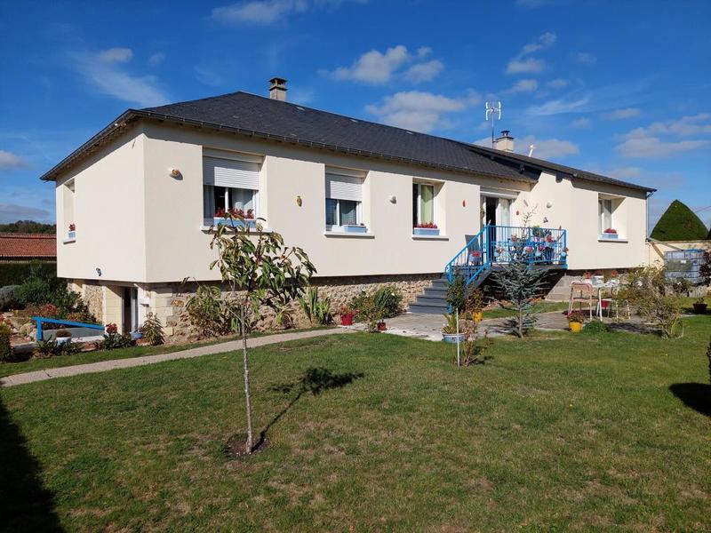 Maison - 159 m² - 7 pièces