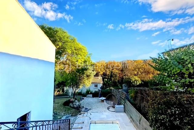 Villa - 141 m² - 6 pièces