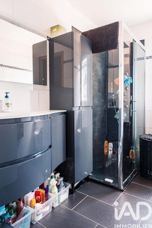 Maison - 91 m² - 4 pièces