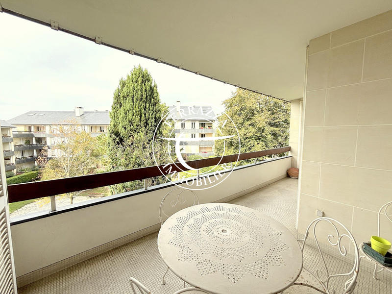 Appartement - 138 m² - 5 pièces