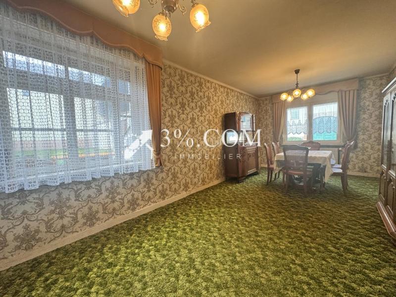 Maison - 181 m² - 7 pièces