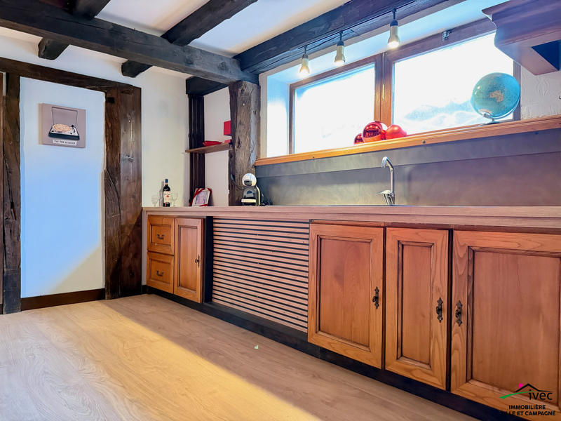 Maison - 226 m² - 8 pièces