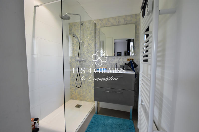 Villa - 200 m² - 7 pièces