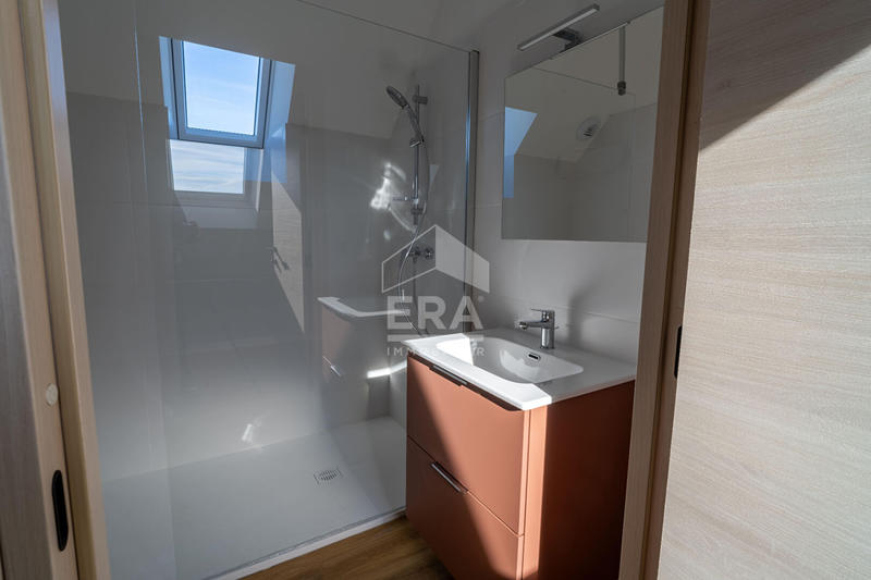 Maison - 98 m² - 4 pièces