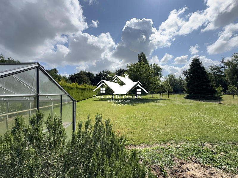 Maison - 228 m² - 7 pièces