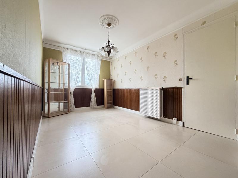 Maison traditionnelle - 91 m² - 4 pièces