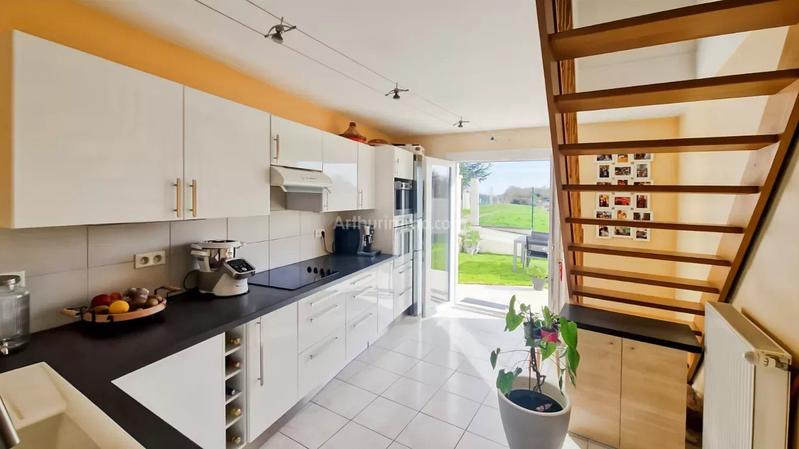 Maison - 93 m² - 5 pièces