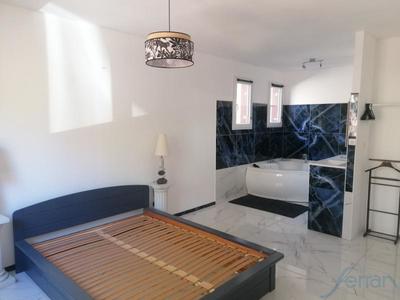 Maison - 140 m² - 7 pièces