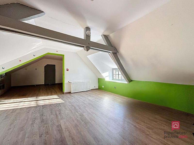 Maison - 225 m² - 6 pièces