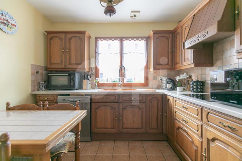 Maison - 99 m² - 4 pièces