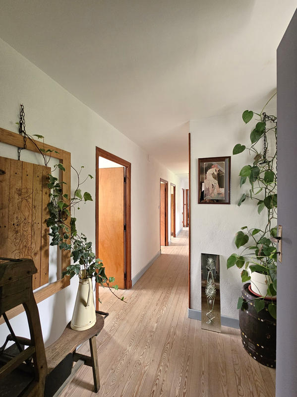 Propriété - 210 m² - 12 pièces