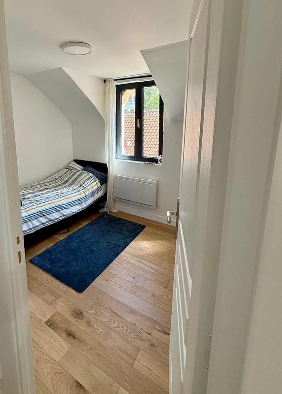 Appartement - 76 m² - 6 pièces