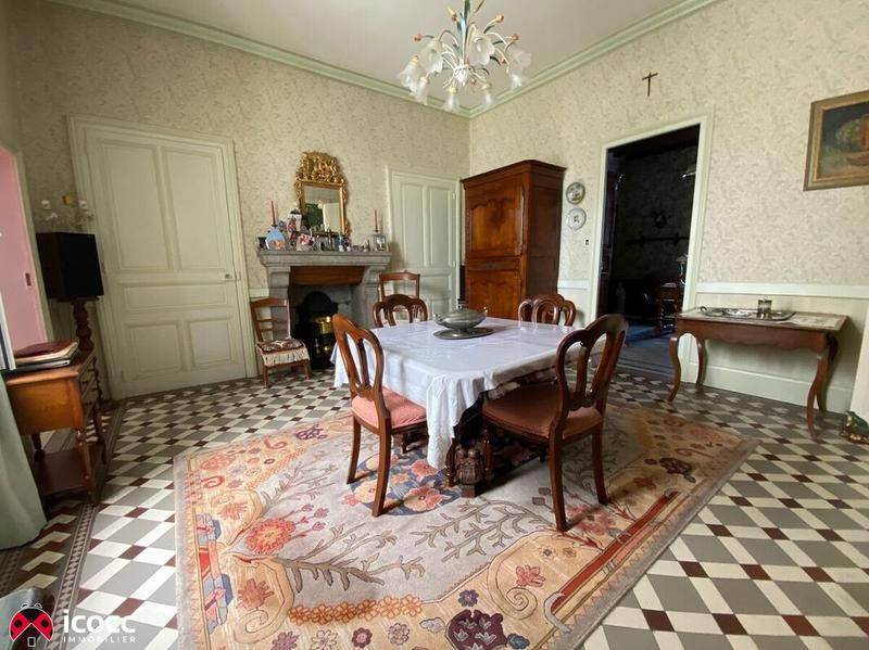 Maison bourgeoise - 222 m² - 9 pièces