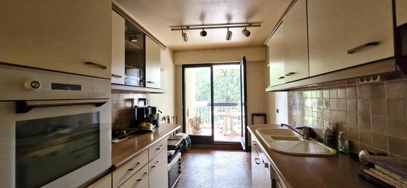 Appartement - 92 m² - 4 pièces