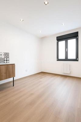 Bureau - 65 m² - 4 pièces