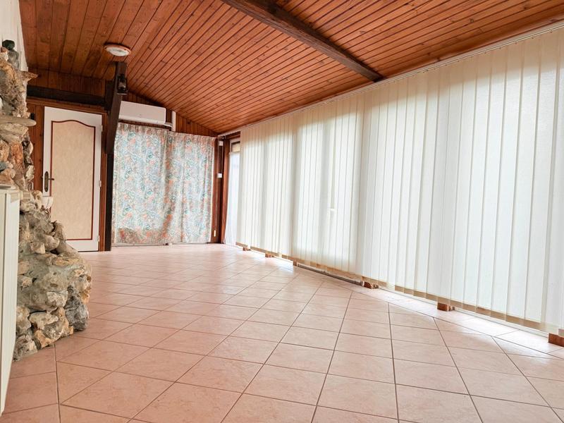 Maison - 168 m² - 10 pièces