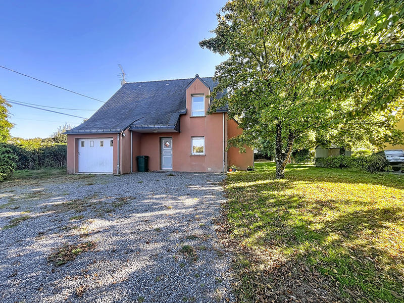 Maison - 95 m² - 5 pièces