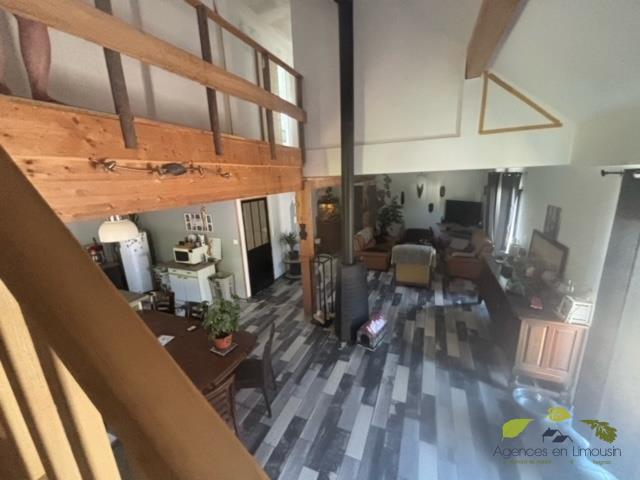 Propriété - 135 m² - 5 pièces