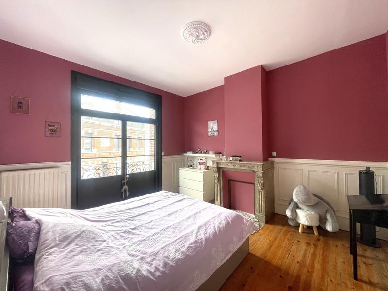 Maison - 215 m² - 7 pièces