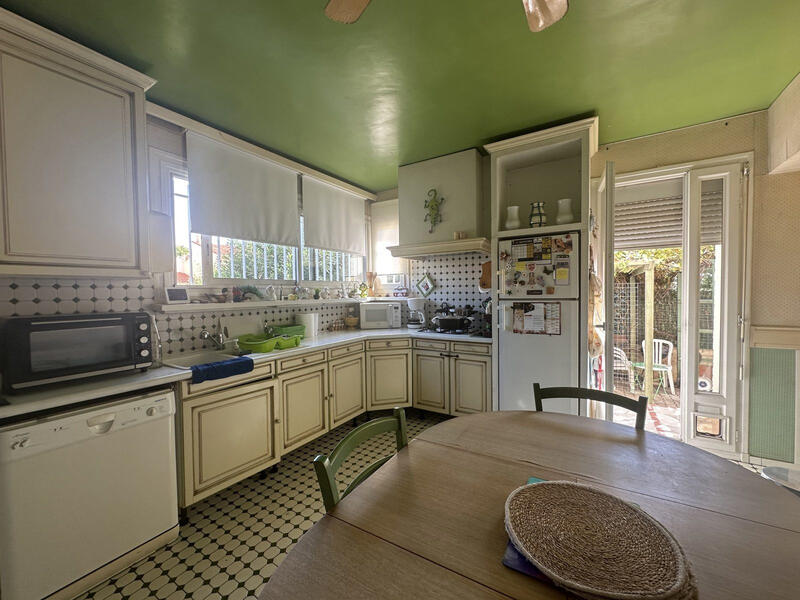 Maison - 185 m² - 6 pièces